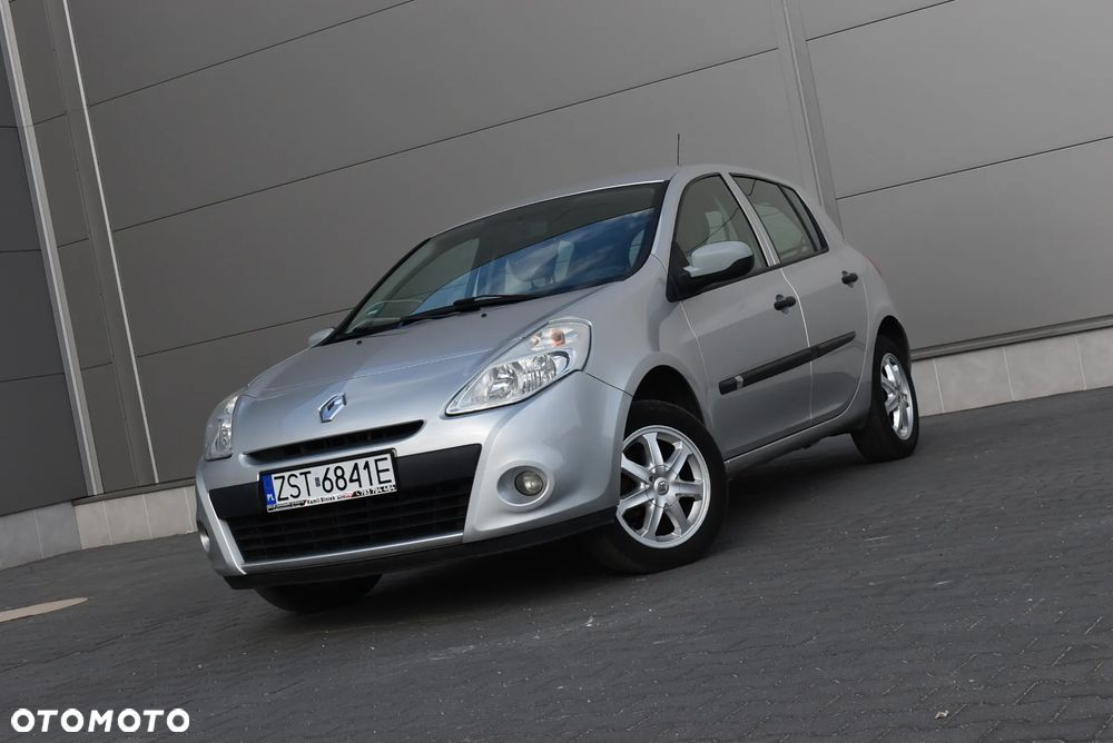 Renault Clio - 29
