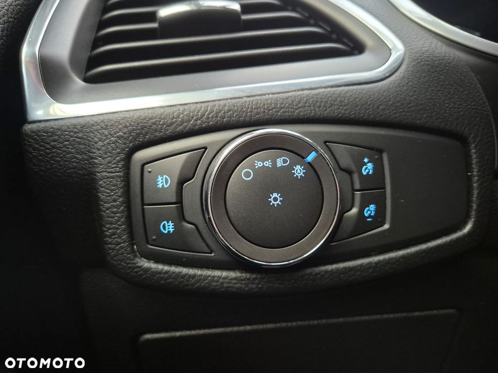 Ford S-Max 2.0 EcoBlue TITANIUM - 39