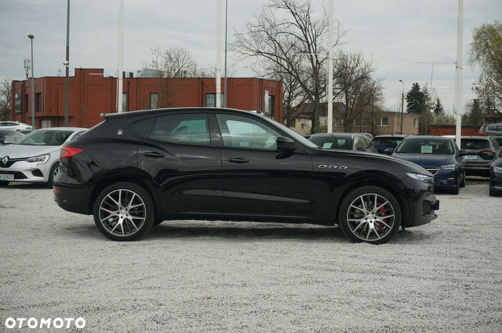 Maserati Levante - 5