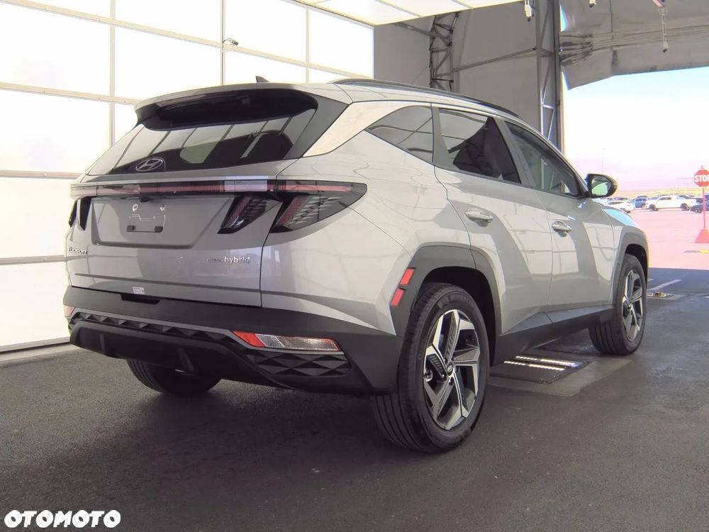 Hyundai Tucson - 8