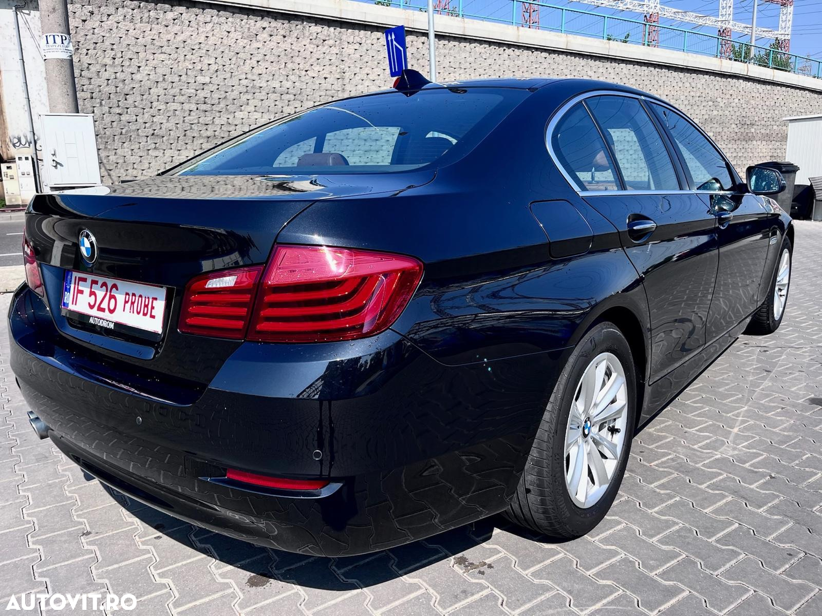BMW Seria 5 520d Aut. Luxury Line - 10