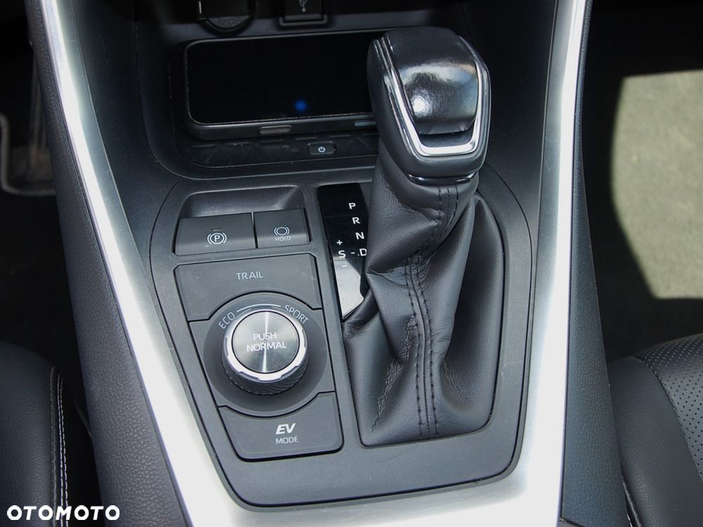 Toyota RAV4 2.5 Hybrid Executive 4x4 - 36