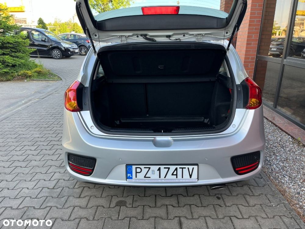 Kia Ceed Cee'd 1.4 CRDi M - 23
