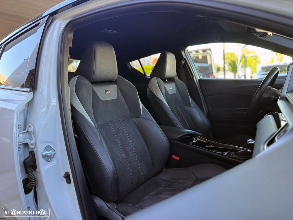 Toyota C-HR 2.0 Hybrid GR Sport - 37