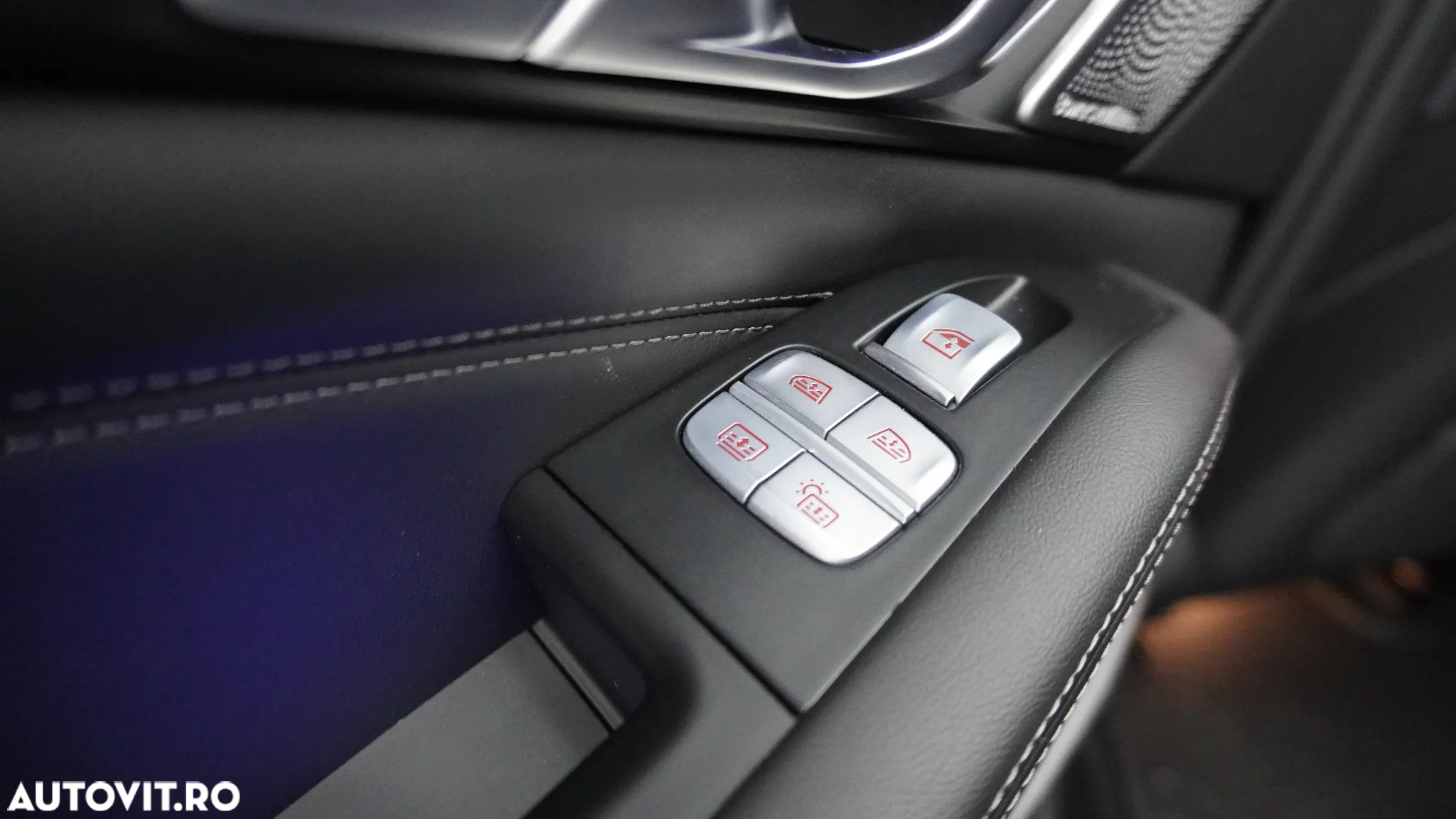 BMW X7 M60i xDrive AT MHEV - 17