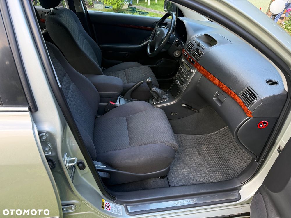 Toyota Avensis 1.8 VVT-i Sol - 7
