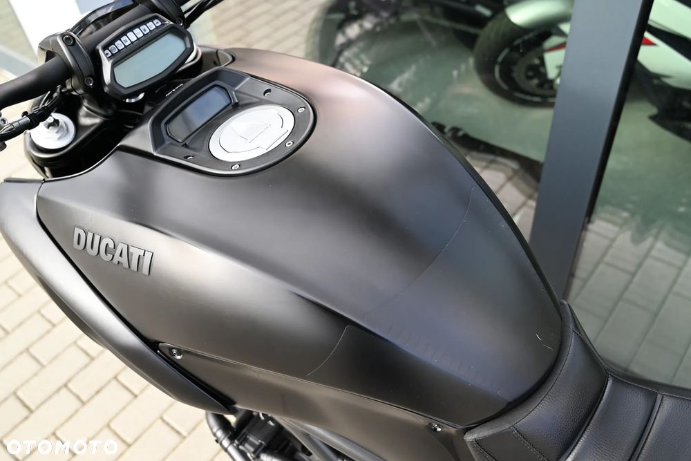 Ducati Diavel - 14
