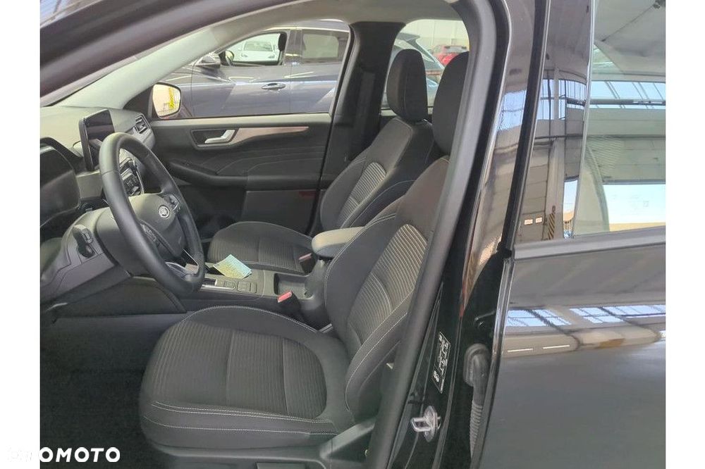 Ford Kuga - 5