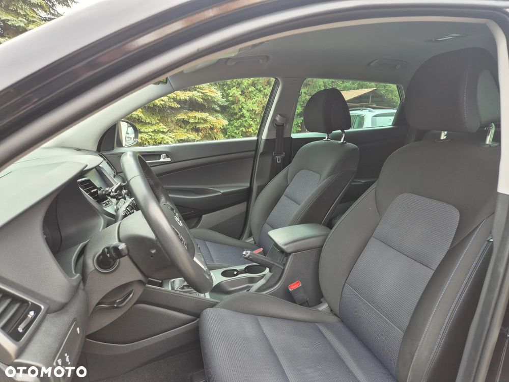 Hyundai Tucson 1.6 Turbo 2WD Navi - 18