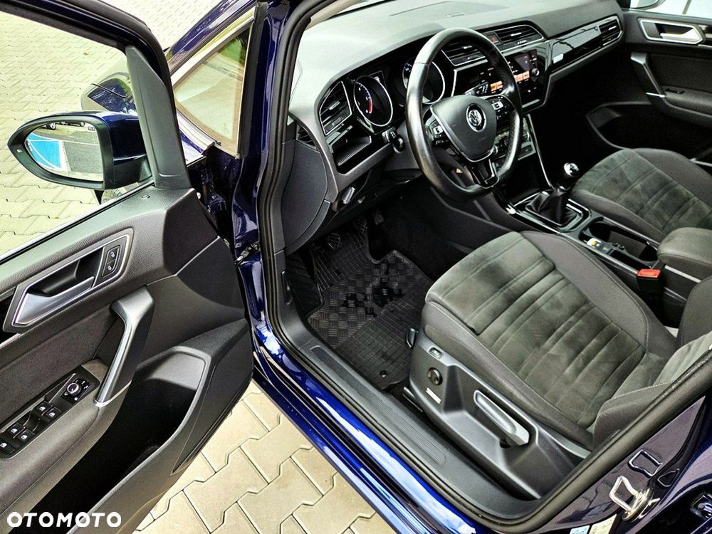 Volkswagen Touran - 7
