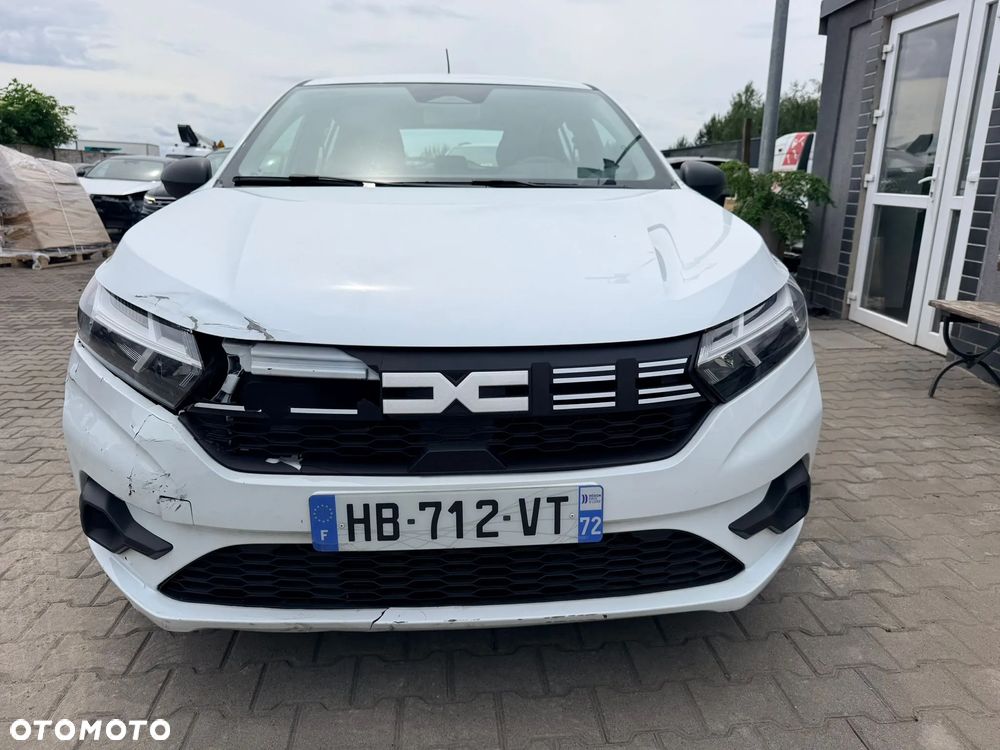 Dacia Sandero SCe 65 Essential - 10