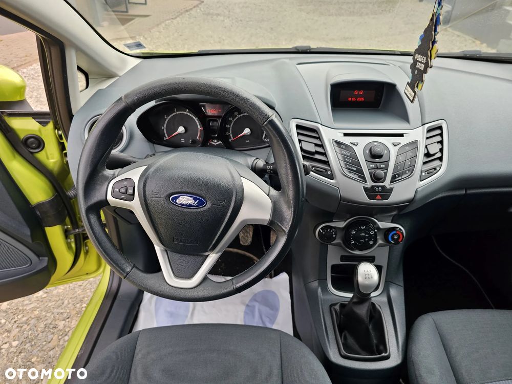 Ford Fiesta - 9