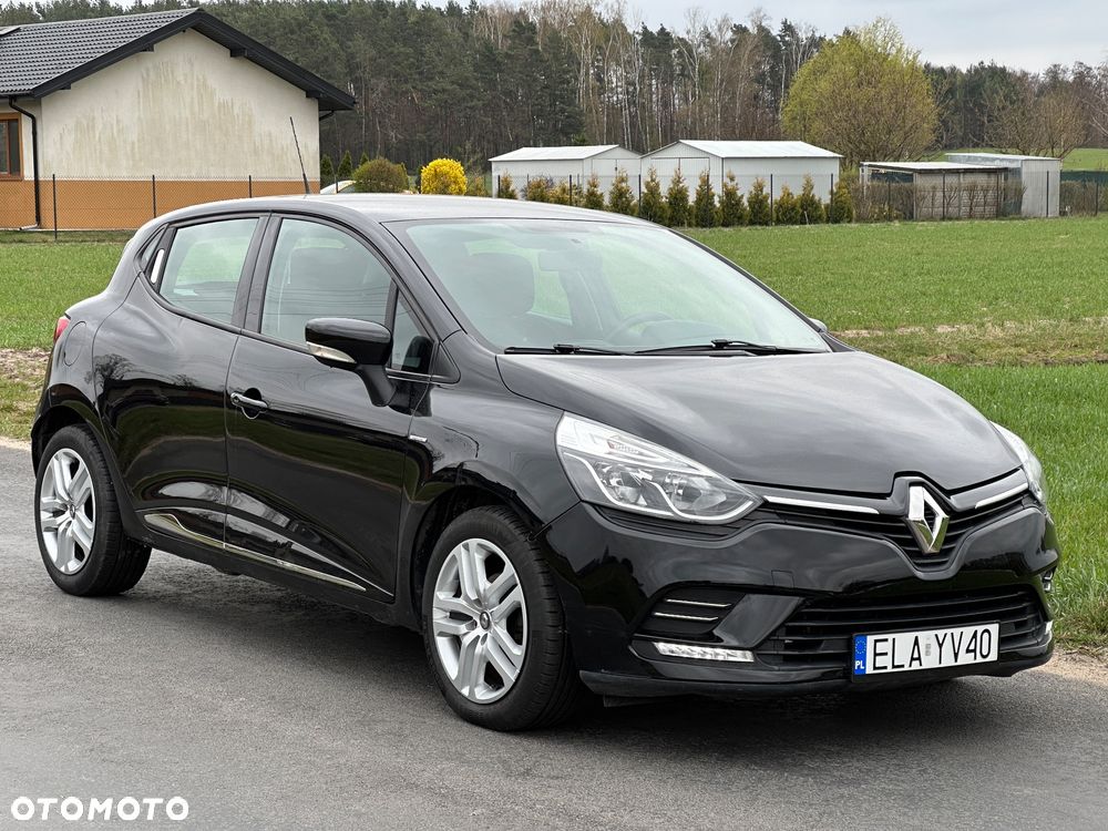 Renault Clio 1.2 16V 75 LIMITED - 8