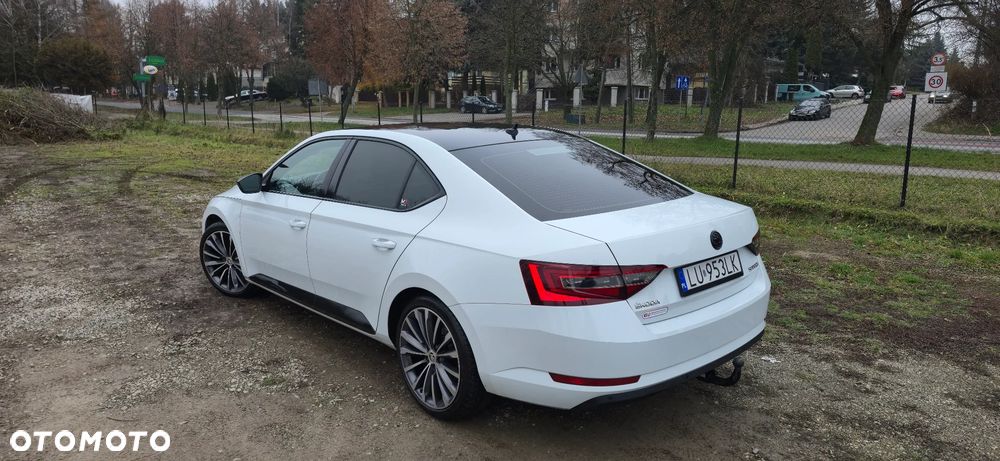 Skoda Superb 2.0 TDI Style DSG - 9