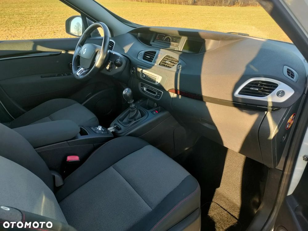 Renault Scenic ENERGY TCe 130 S&S Paris - 15