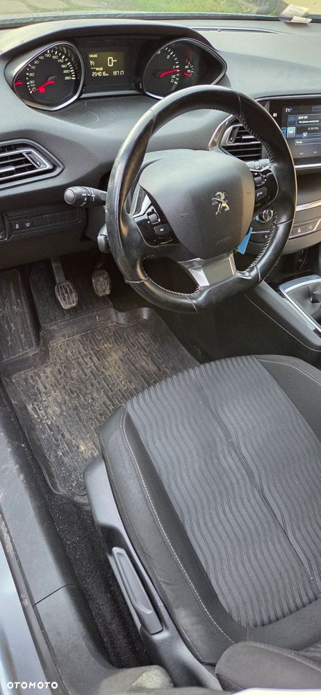 Peugeot 308 - 10