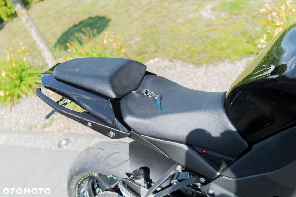 Kawasaki Ninja 1000 SX - 21