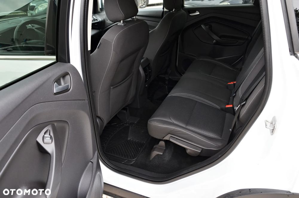 Ford Kuga 2.0 TDCi AWD Titanium - 31