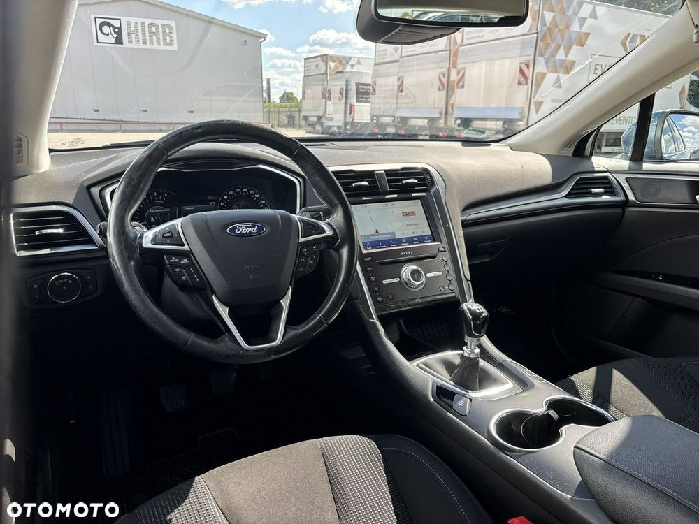 Ford Mondeo - 12