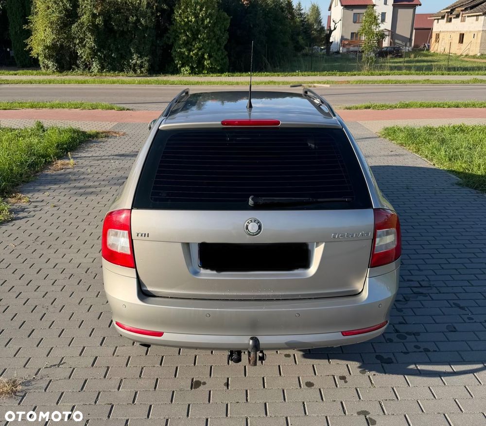Skoda Octavia 1.6 TDI Classic DSG - 11