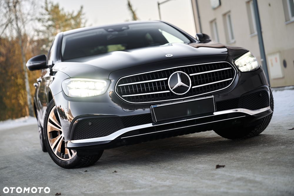 Mercedes-Benz Klasa E 220 d 9G-TRONIC - 3