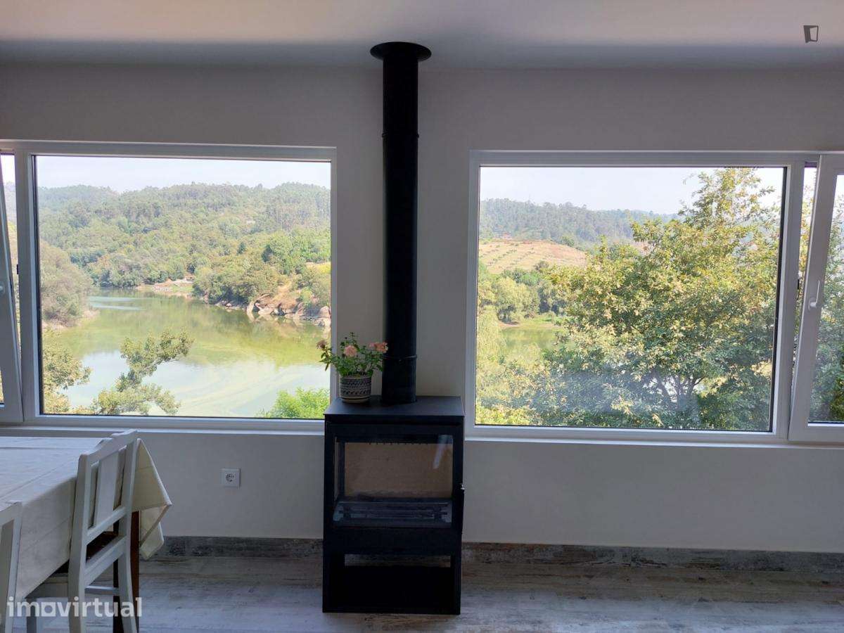 Apartamento com 1 quartos - localizado em Amarante Porto - Grande imagem: 5/11