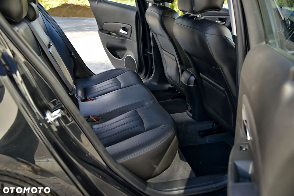 Chevrolet Cruze - 25