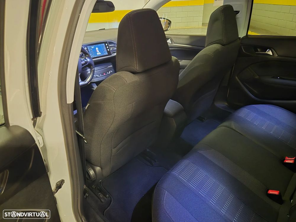 Peugeot 308 SW 1.6 BlueHDi Style - 27