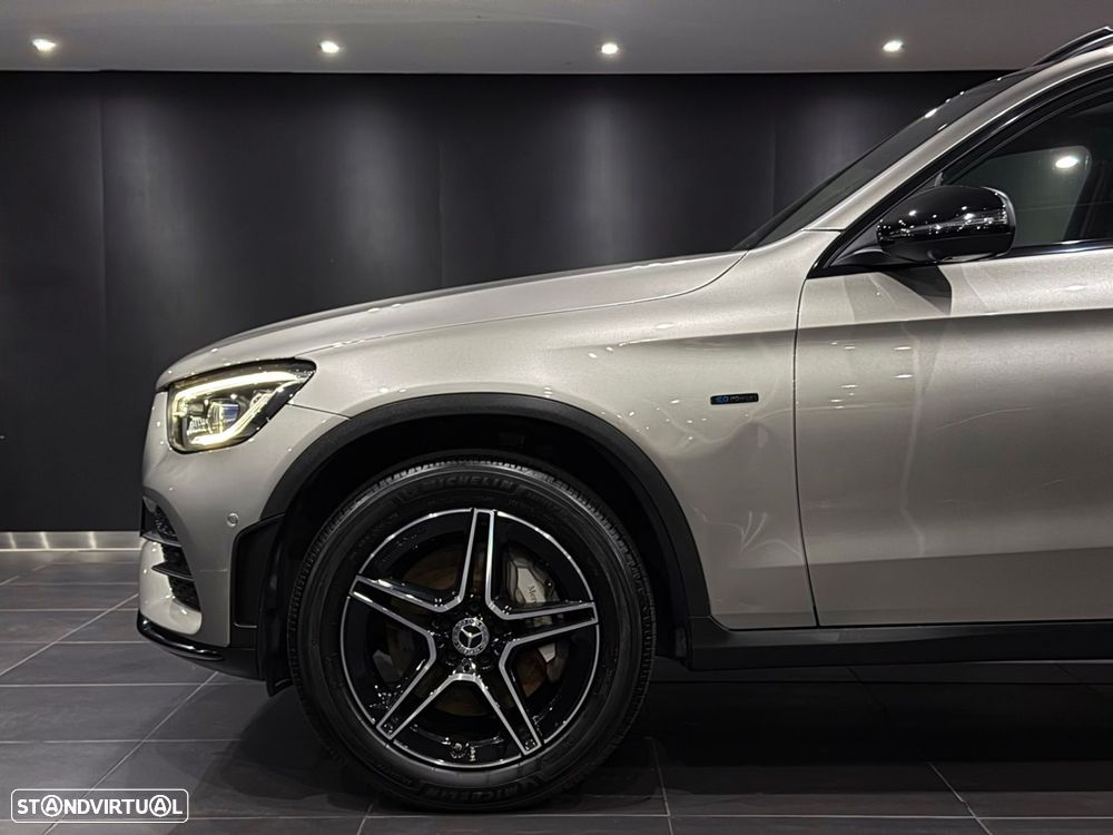 Mercedes-Benz GLC 300 de 4Matic 9G-TRONIC AMG Line - 4
