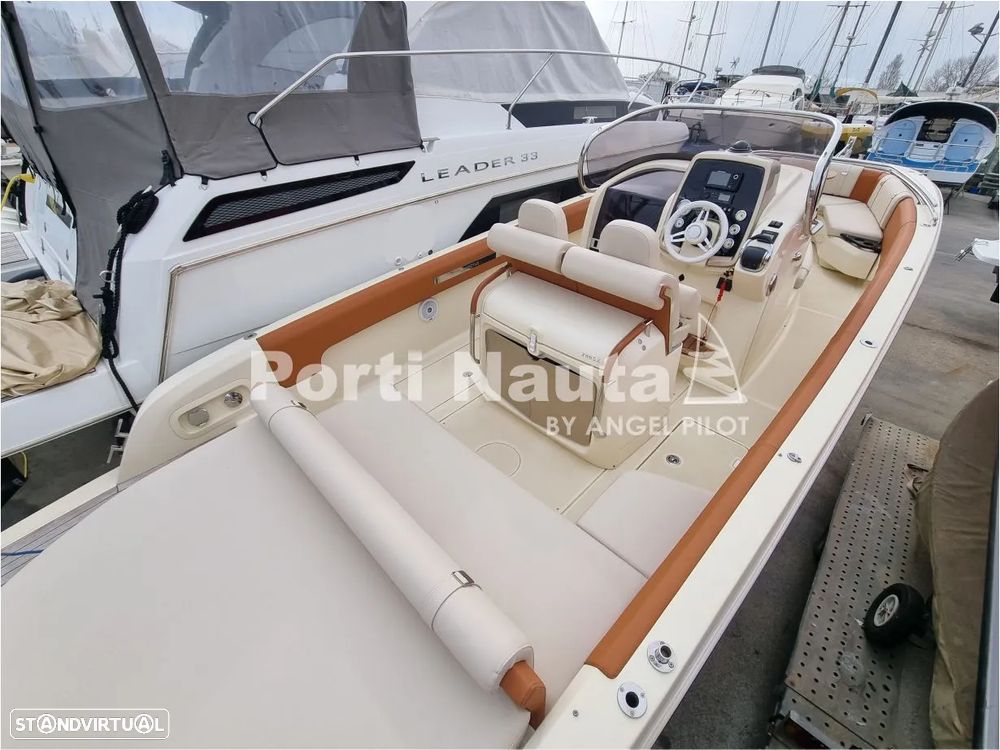 Invictus Yachts 280 SX - 1
