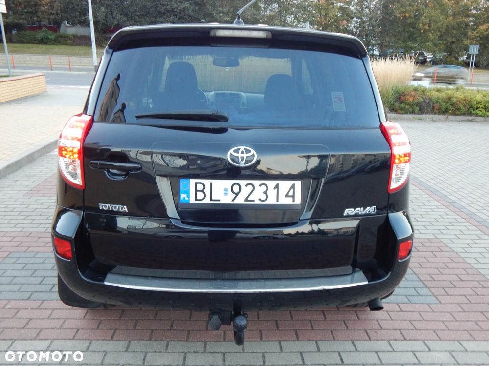 Toyota RAV4 - 25