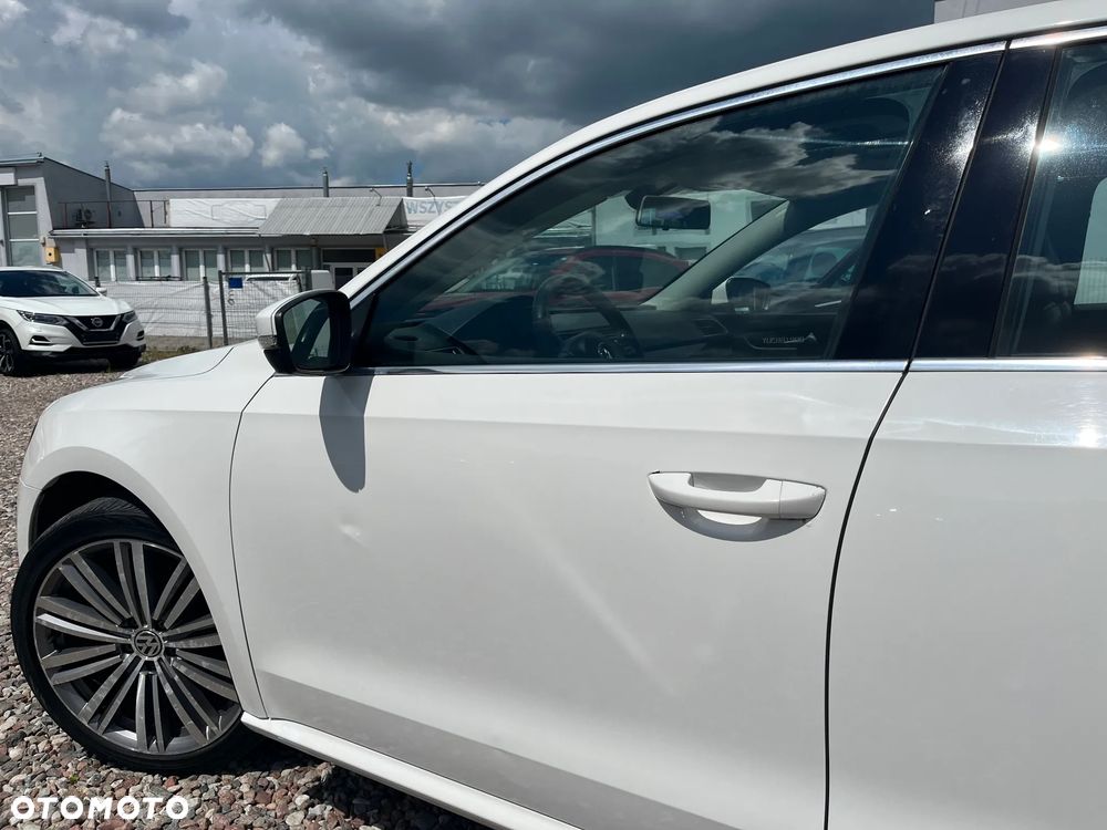 Volkswagen Passat - 14