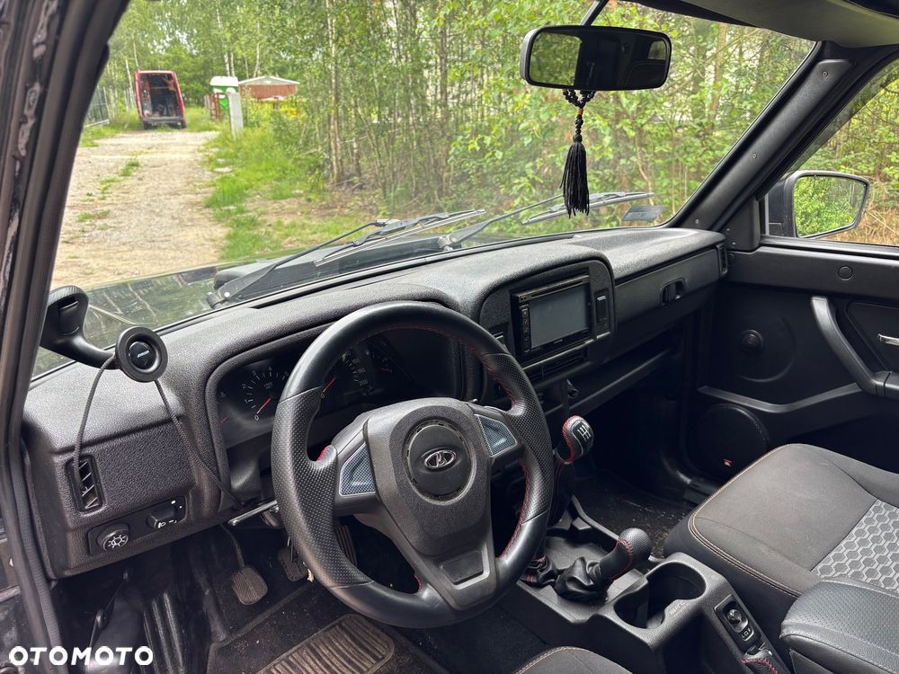 Lada Niva 4x4 - 9