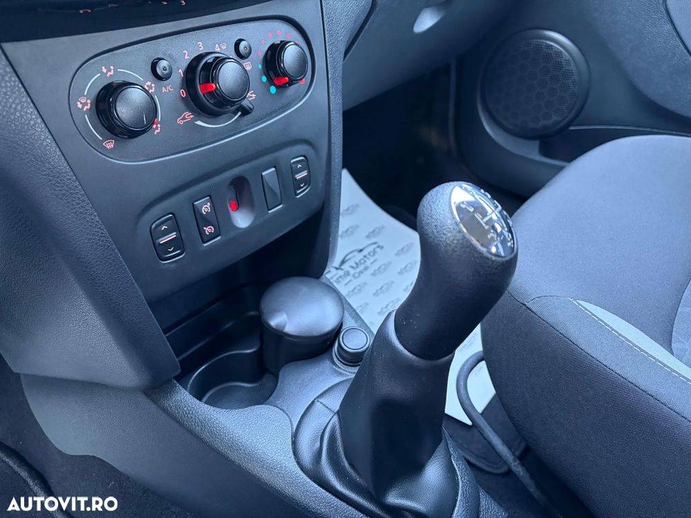 Dacia Sandero - 22