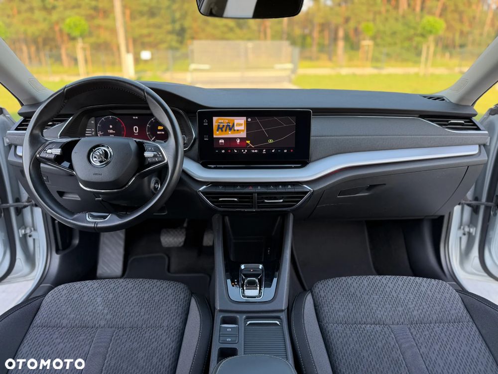 Skoda Octavia 2.0 TDI Sportline DSG - 24
