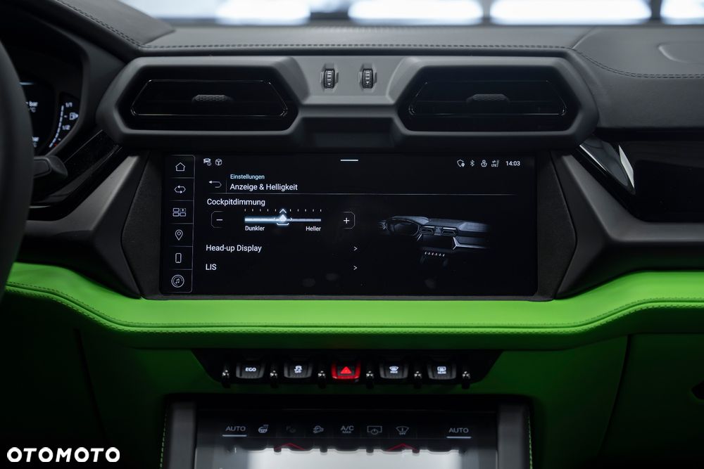 Lamborghini Urus - 21