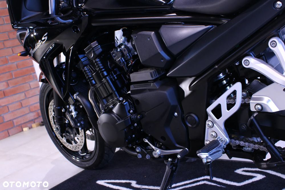 Suzuki Bandit - 20