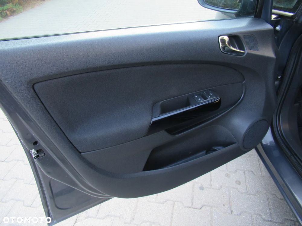 Opel Corsa 1.4 16V Energy - 33