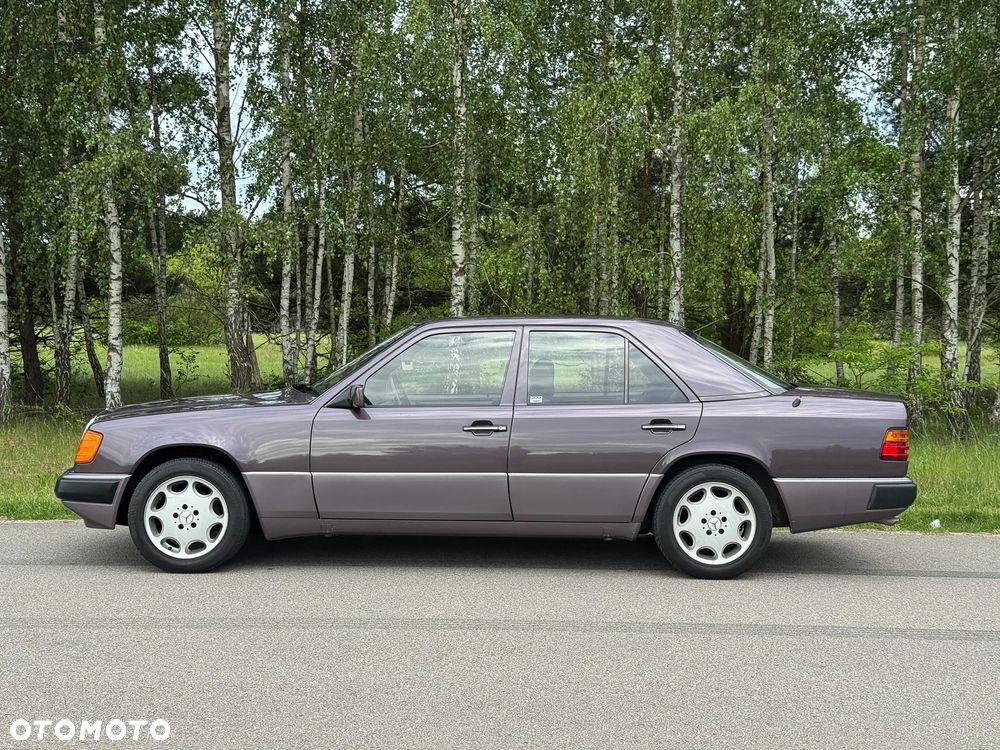 Mercedes-Benz W124 (1984-1993) - 11