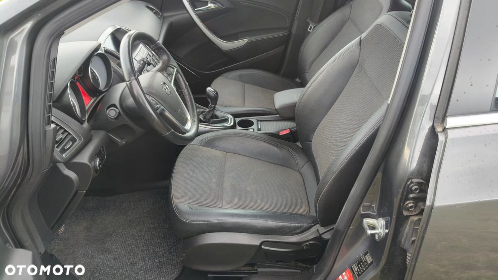 Opel Astra 1.4 Turbo Cosmo - 10