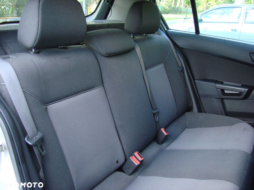 Opel Astra - 16