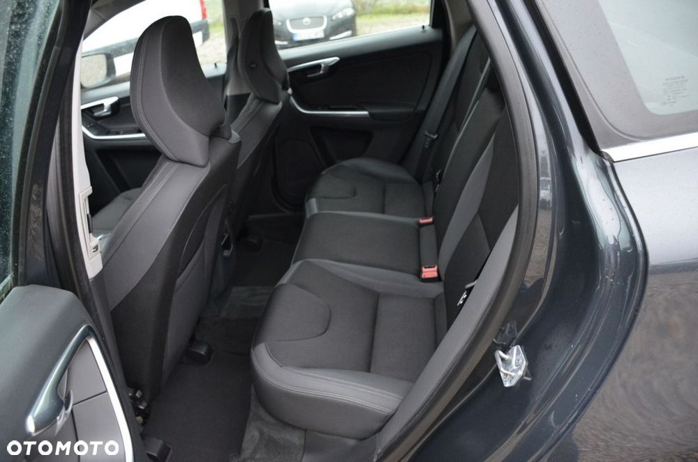 Volvo XC 60 - 24