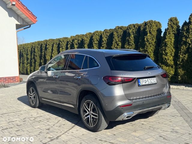 Mercedes-Benz GLA - 7