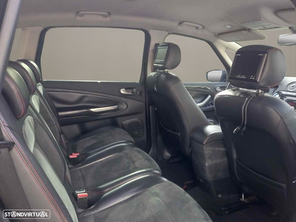 Ford S-Max 2.2 TDCi Titanium 7L - 19