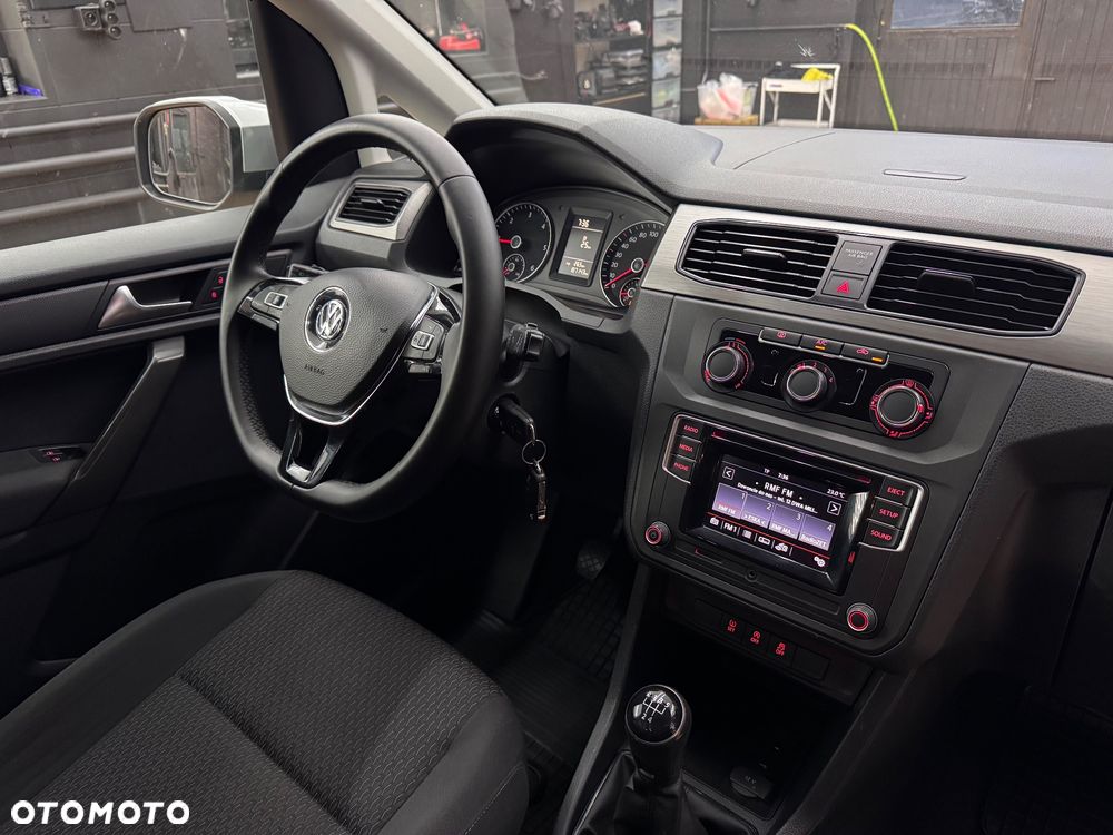 Volkswagen Caddy 2.0 TDI Highline - 26