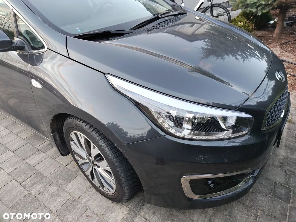 Kia Ceed 1.6 GDI L Business Line DCT - 12