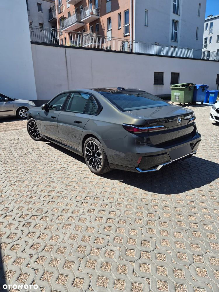 BMW Seria 7 740d xDrive - 5