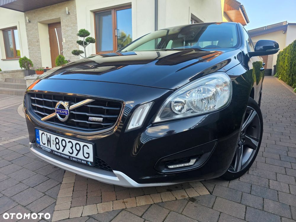 Volvo S60 D3 R-Design - 5