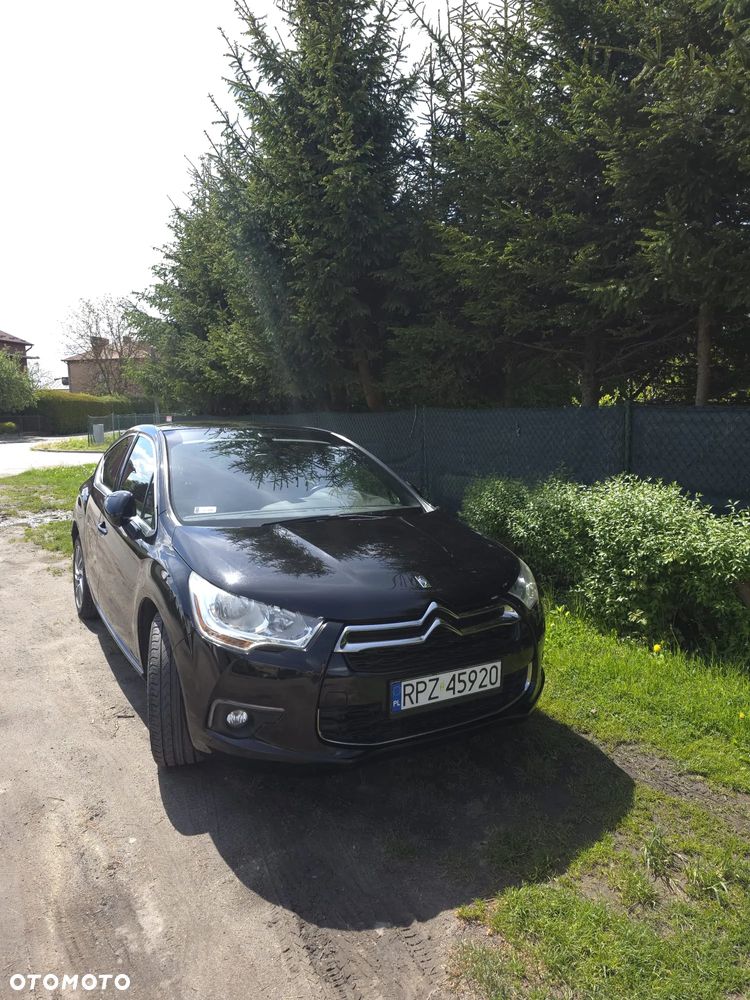 Citroën DS4 1.6 HDi SoChic - 2
