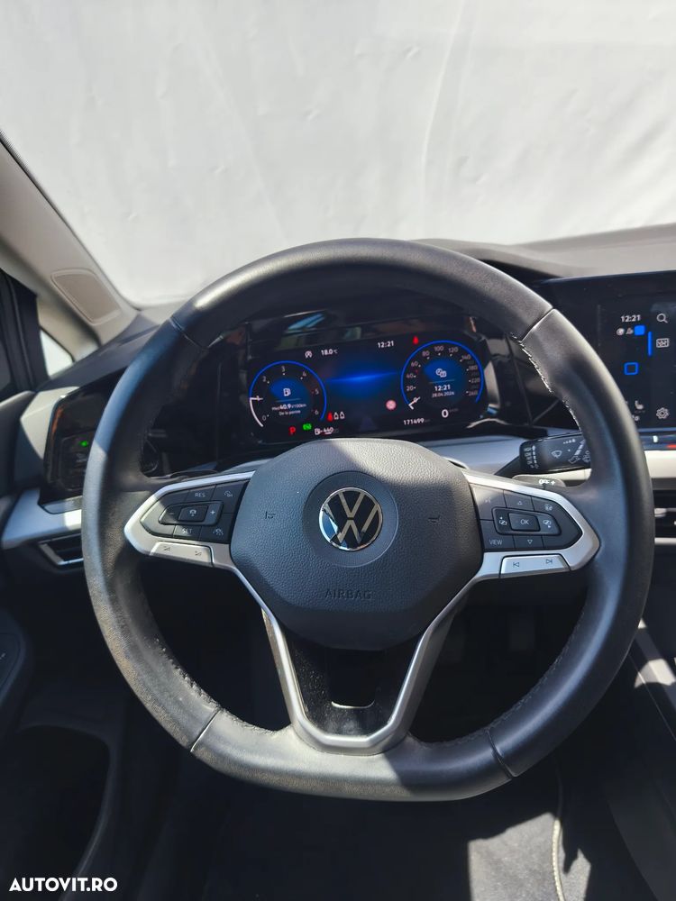 Volkswagen Golf 2.0 TDI DSG Life - 34